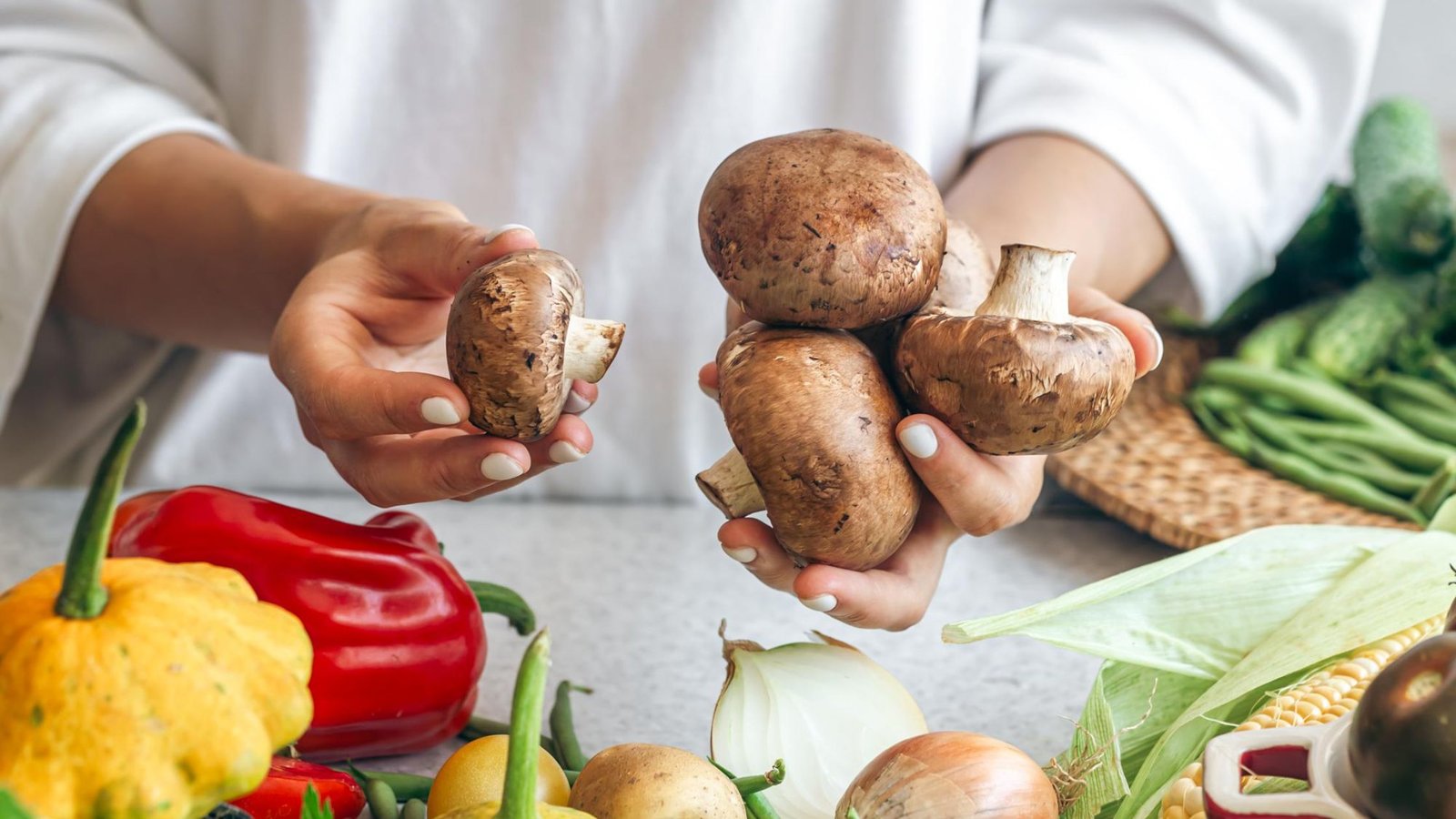 Mushrooms are the deceptivefungi that steal nutrients